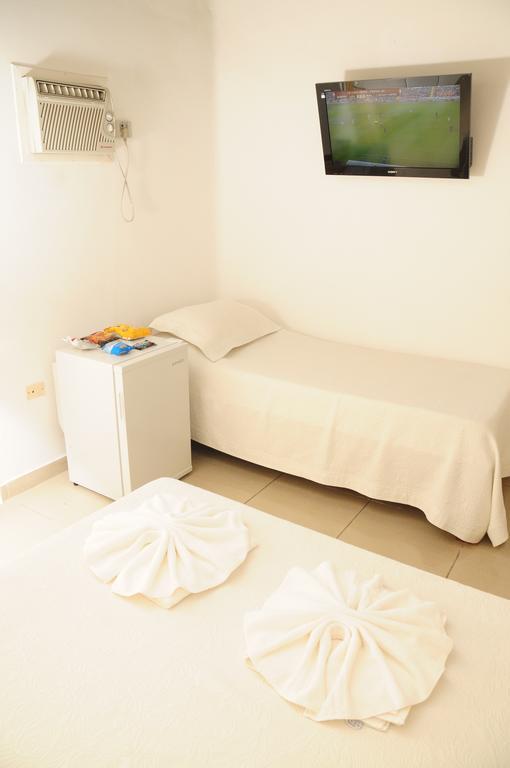 Hostal De La Costa Villa Carlos Paz Exteriör bild