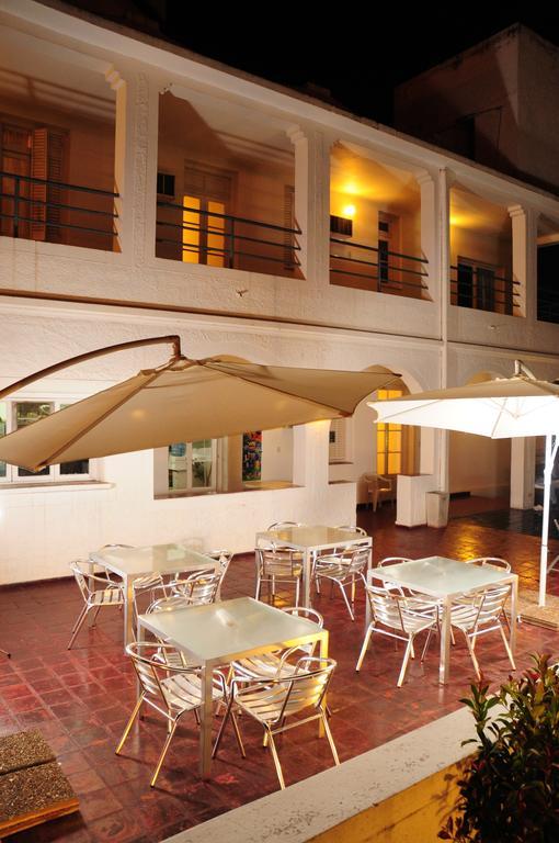 Hostal De La Costa Villa Carlos Paz Exteriör bild