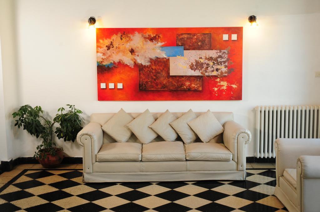 Hostal De La Costa Villa Carlos Paz Exteriör bild